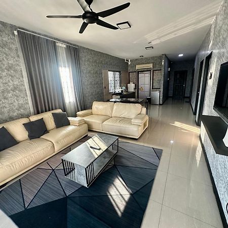 Homestay Aiyu - Luxury Stay Shah Alam Esterno foto